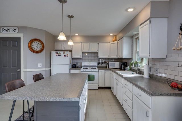 5909 N Violet View Drive, Milton, WI 53563
