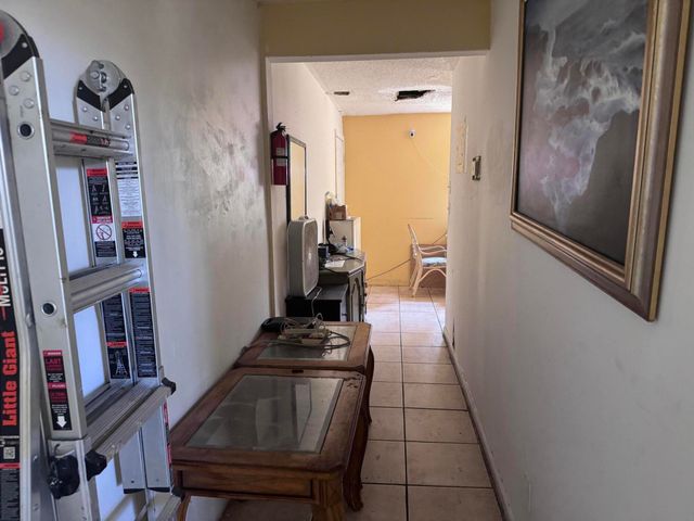 4346 NW 4th Avenue, Deerfield Beach, FL 33064