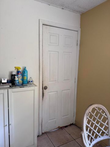 4346 NW 4th Avenue, Deerfield Beach, FL 33064