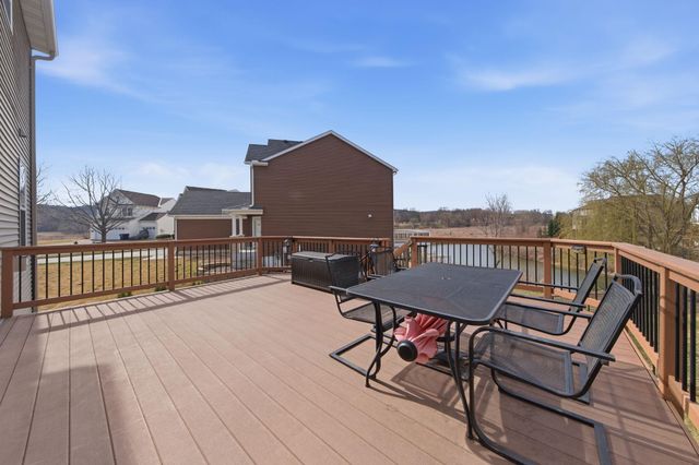 8437 Blazing Star Circle, Shakopee, MN 55379