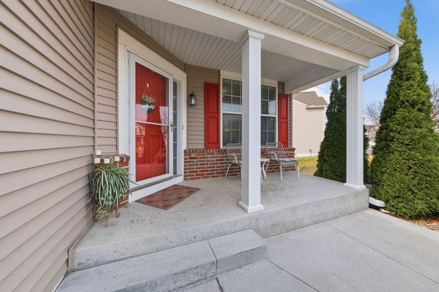 8437 Blazing Star Circle, Shakopee, MN 55379