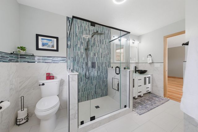 8437 Blazing Star Circle, Shakopee, MN 55379