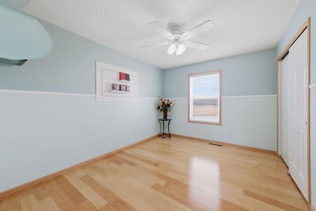 8437 Blazing Star Circle, Shakopee, MN 55379