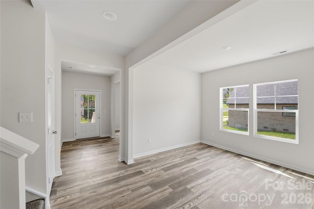 5145 Mark Drive NE, Hickory, NC 28601
