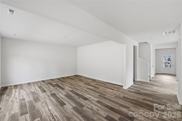 5145 Mark Drive NE, Hickory, NC 28601