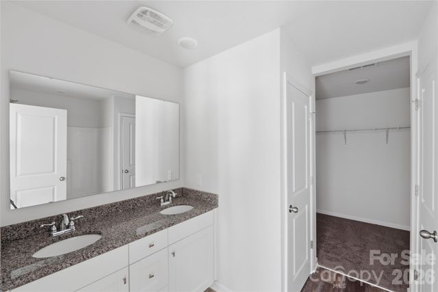 5145 Mark Drive NE, Hickory, NC 28601