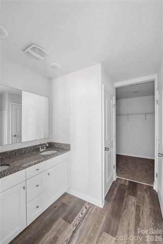 5145 Mark Drive NE, Hickory, NC 28601