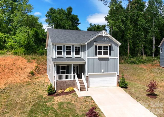 5145 Mark Drive NE, Hickory, NC 28601
