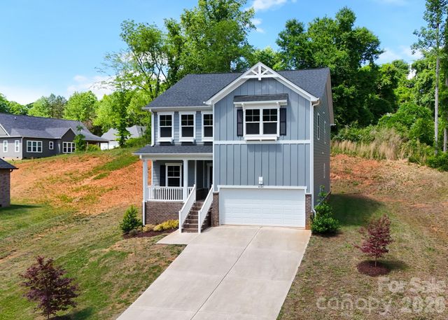 5145 Mark Drive NE, Hickory, NC 28601