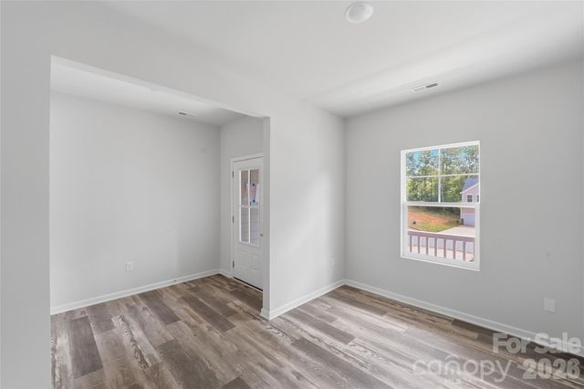 5145 Mark Drive NE, Hickory, NC 28601