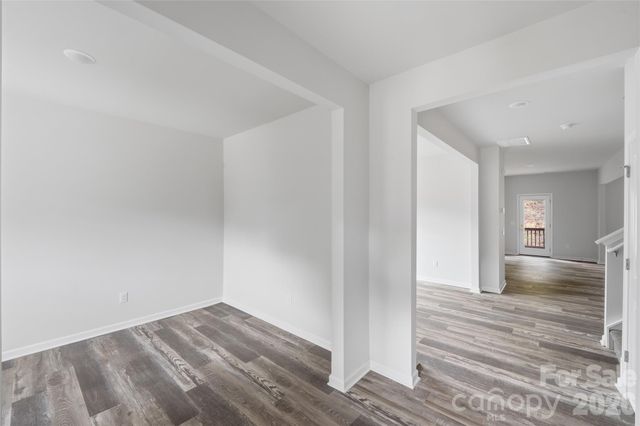 5145 Mark Drive NE, Hickory, NC 28601