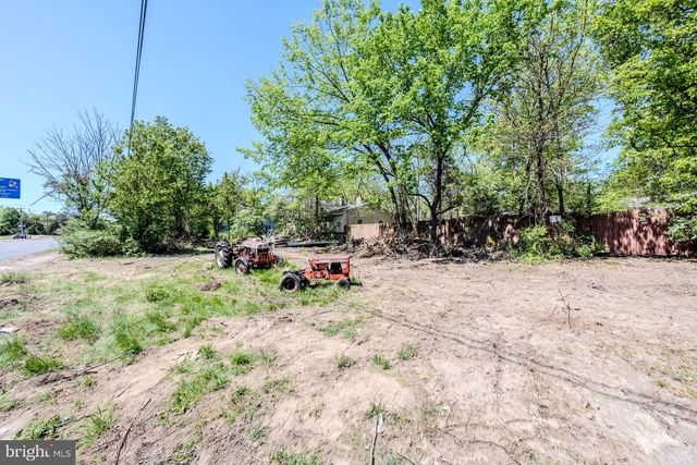 12224 BRADDOCK RD, Fairfax, VA 22030