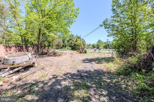 12224 BRADDOCK RD, Fairfax, VA 22030