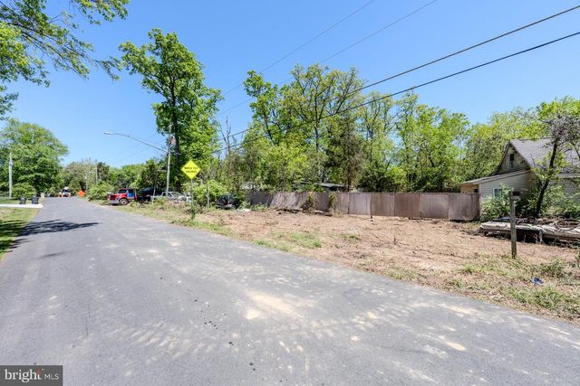 12224 BRADDOCK RD, Fairfax, VA 22030