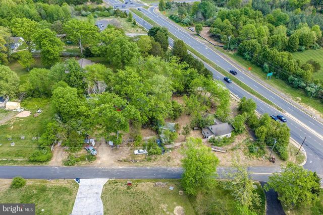 12224 BRADDOCK RD, Fairfax, VA 22030