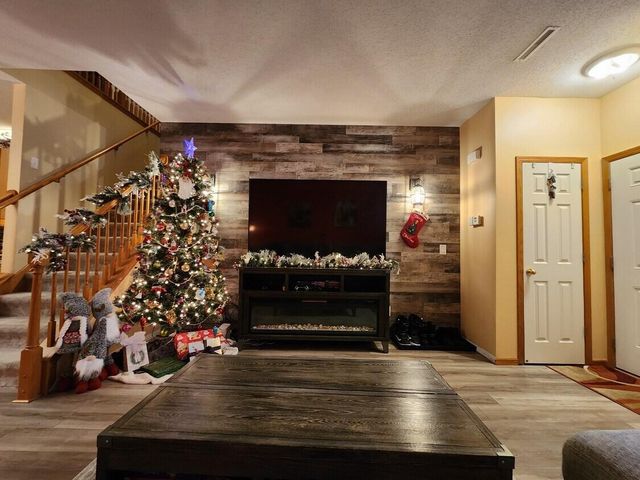 862 Princeton Avenue, Shakopee, MN 55379