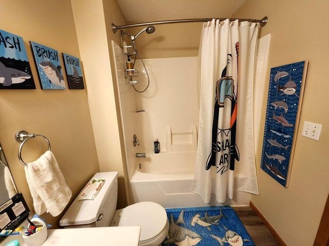 862 Princeton Avenue, Shakopee, MN 55379