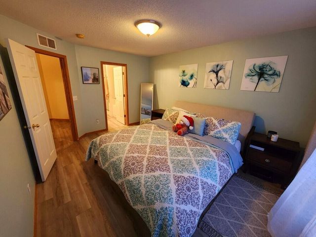 862 Princeton Avenue, Shakopee, MN 55379