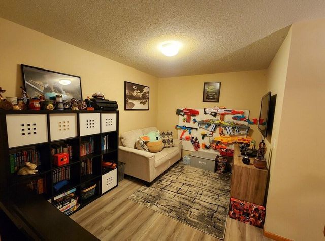 862 Princeton Avenue, Shakopee, MN 55379