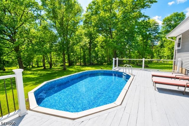 567 Foothill Rd, Bridgewater Twp., NJ 08807