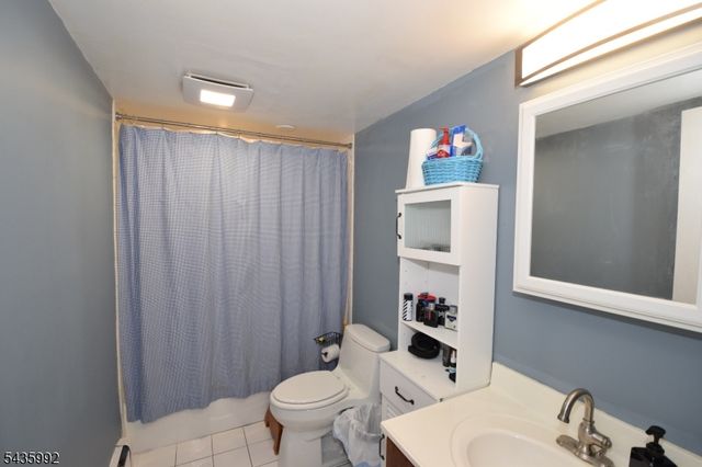 567 Foothill Rd, Bridgewater Twp., NJ 08807