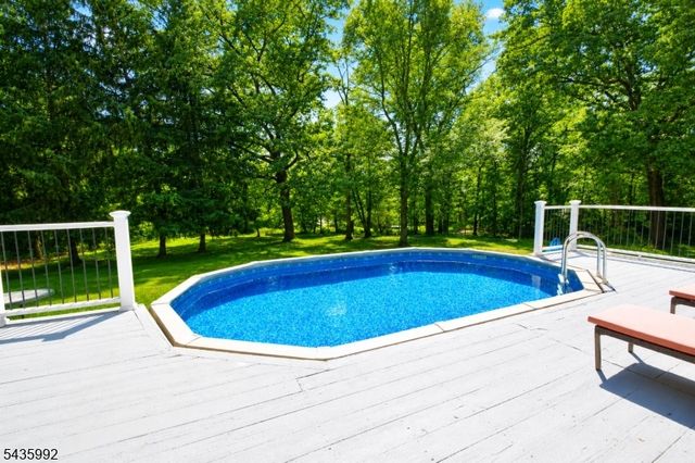 567 Foothill Rd, Bridgewater Twp., NJ 08807