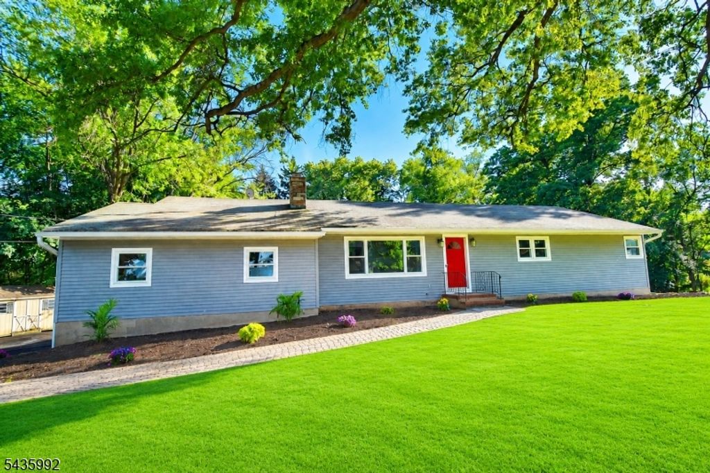 567 Foothill Rd, Bridgewater Twp., NJ 08807