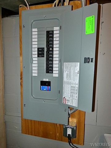 68 Belmont Avenue, Tonawanda, NY 14223