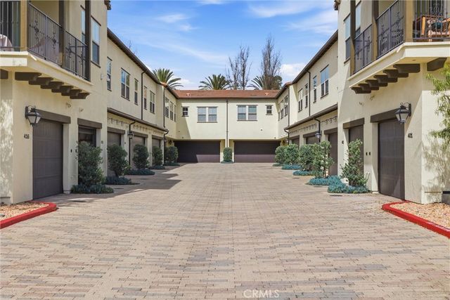 406 El Paseo, Lake Forest, CA 92610