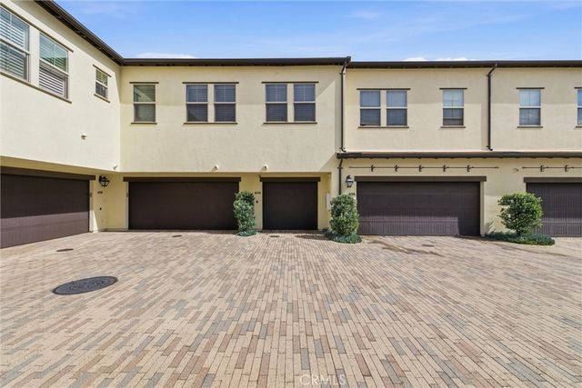 406 El Paseo, Lake Forest, CA 92610