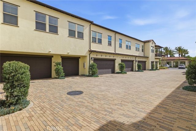 406 El Paseo, Lake Forest, CA 92610