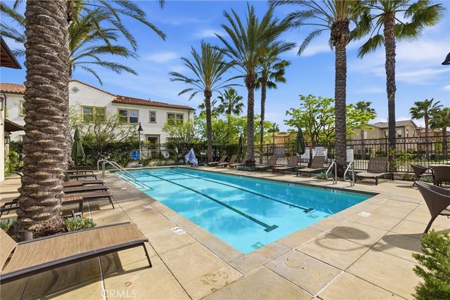 406 El Paseo, Lake Forest, CA 92610