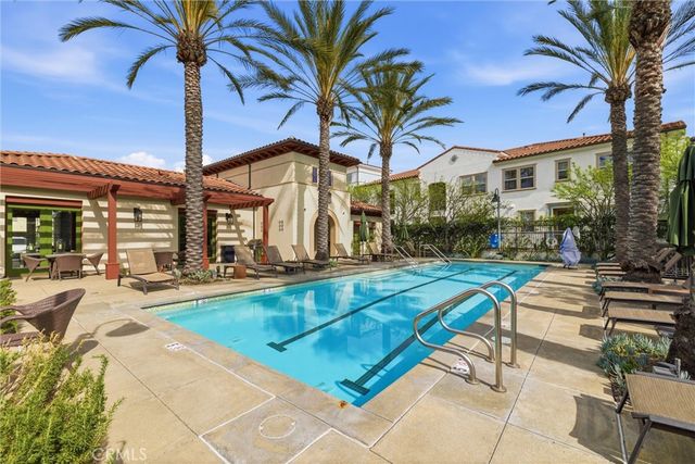 406 El Paseo, Lake Forest, CA 92610