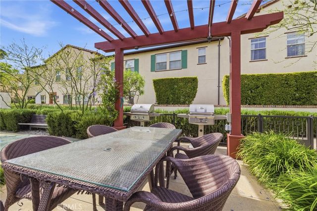 406 El Paseo, Lake Forest, CA 92610