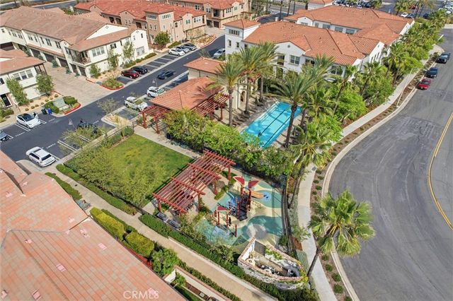 406 El Paseo, Lake Forest, CA 92610