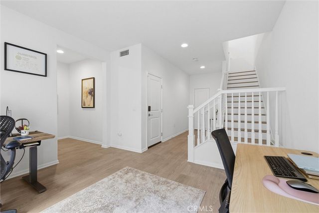 406 El Paseo, Lake Forest, CA 92610