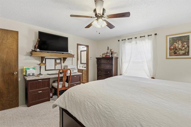 1521 NE 1st Street, Moore, OK 73160