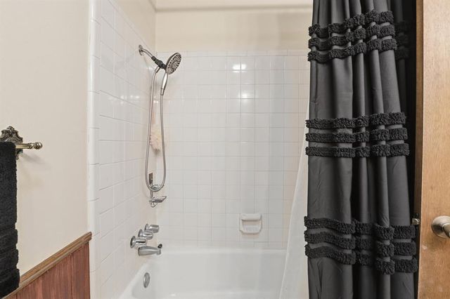 1521 NE 1st Street, Moore, OK 73160