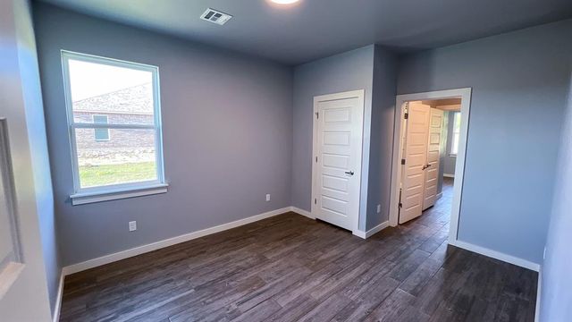 102 Olde Mill Road, Jones, OK 73049
