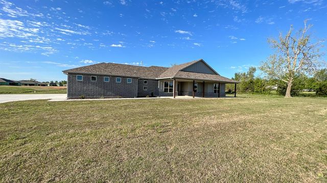 102 Olde Mill Road, Jones, OK 73049