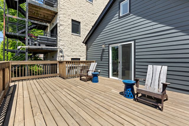 2144 N Rockwell Street, Chicago, IL 60647