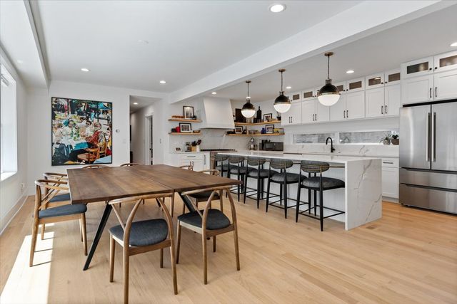 2144 N Rockwell Street, Chicago, IL 60647