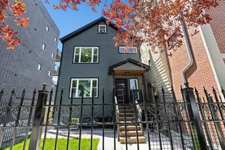 2144 N Rockwell Street, Chicago, IL 60647