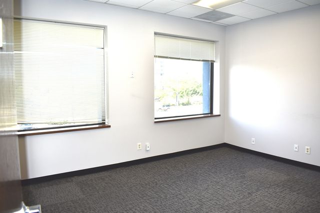 415 Washington Street 200-206, Waukegan, IL 60085