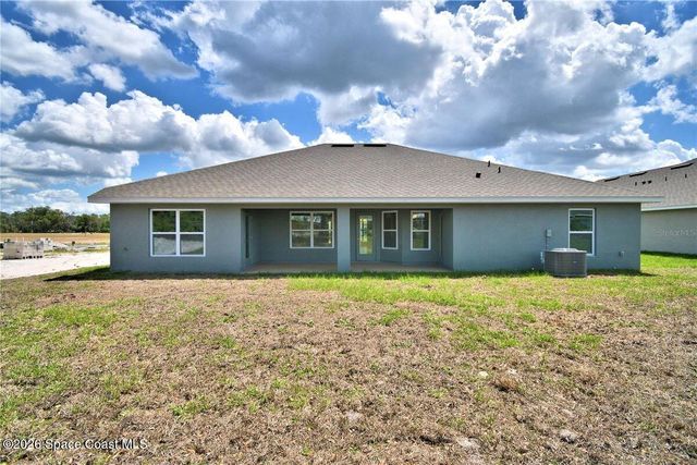 527 Winer Avenue SW, Palm Bay, FL 32908