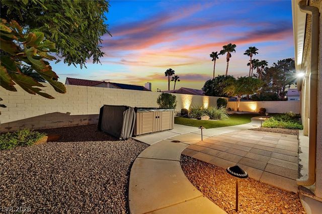 7308 Breezy Night Court, Las Vegas, NV 89129