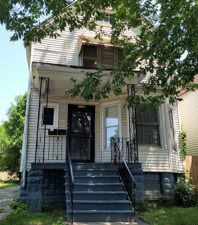 11317 S Edbrooke Avenue, Chicago, IL 60628