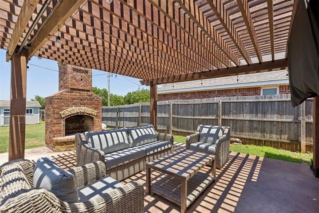 11929 NW 136th Terrace, Piedmont, OK 73078