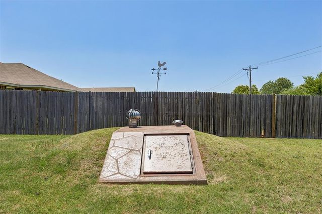 11929 NW 136th Terrace, Piedmont, OK 73078