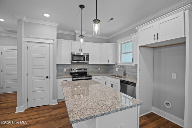 831 Cleo Road, Winterville, NC 28590